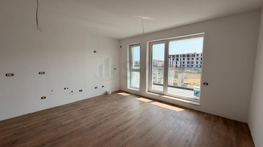 Apartament cu 2 camere semidecomandat în Pipera
