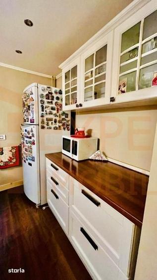 Apartament cu 3 camere în Tomis III
