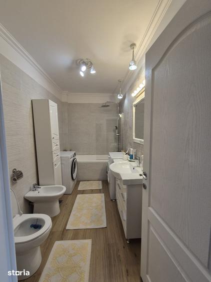 Apartament cu 3 camere în Florești