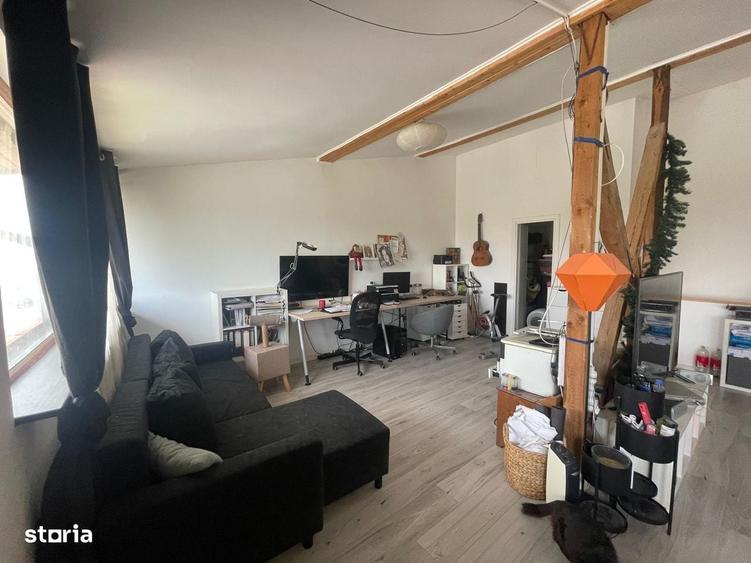 Casă cu 4 camere în Dudu