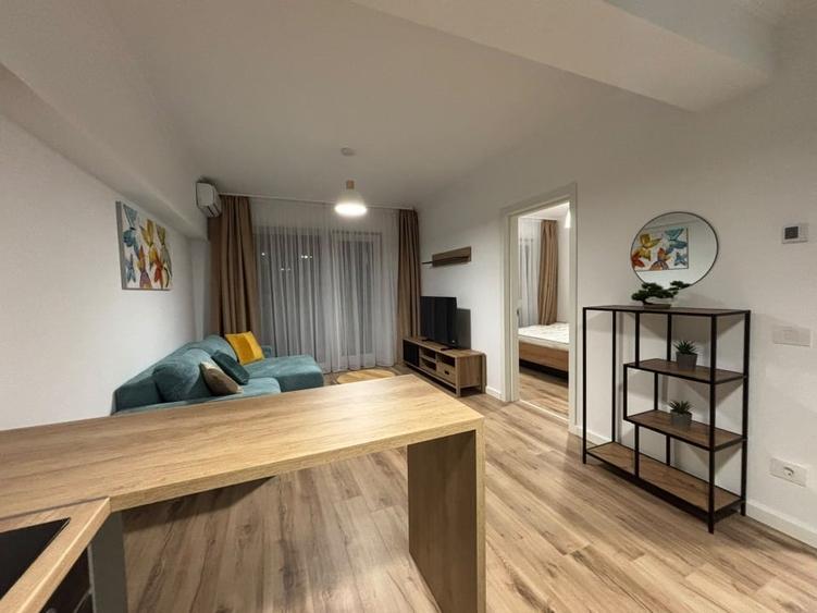 Apartament cu 2 camere semidecomandat, mobilat în Calea Aradului