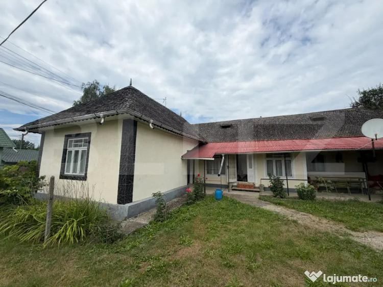 Casă cu 3 camere cu Teren 2900 Mp în Central