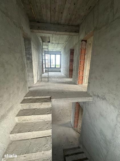 Casă cu 4 camere cu Teren 1000 Mp în Ciorogârla