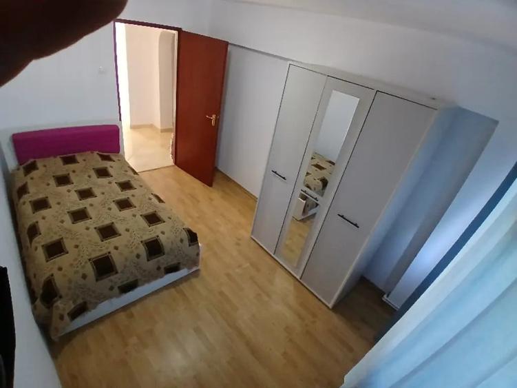 Inchiriez3 camere Centrala proprie stradal vizavi de spital - 1