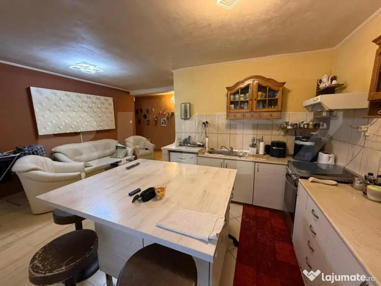 Apartament cu 7 camere în Ultracentral