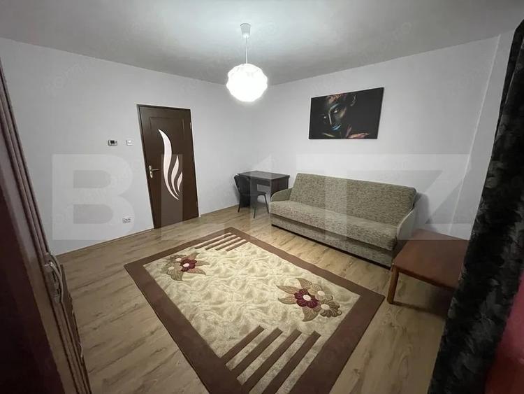 Garsonieră decomandată în Tudor