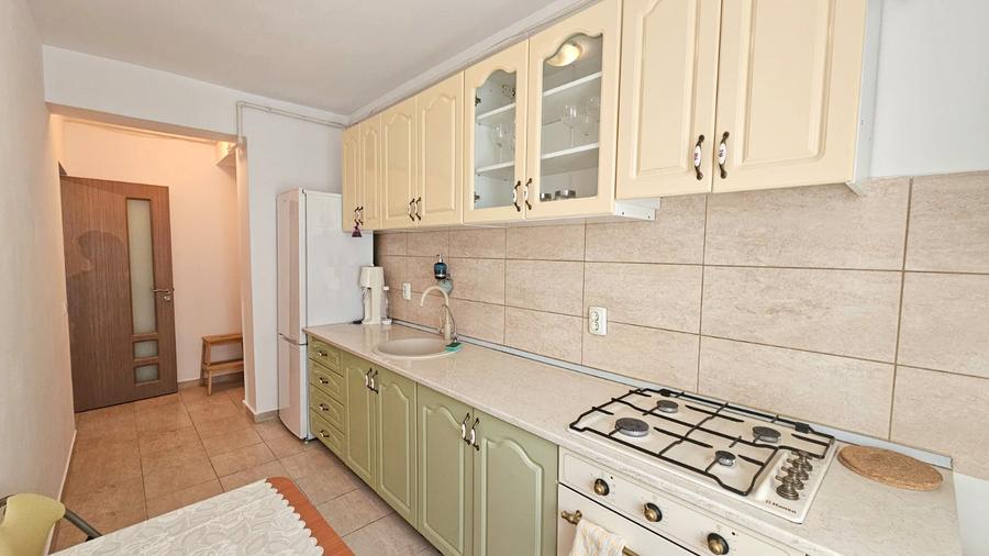 Apartament cu 3 camere decomandat în Chiajna