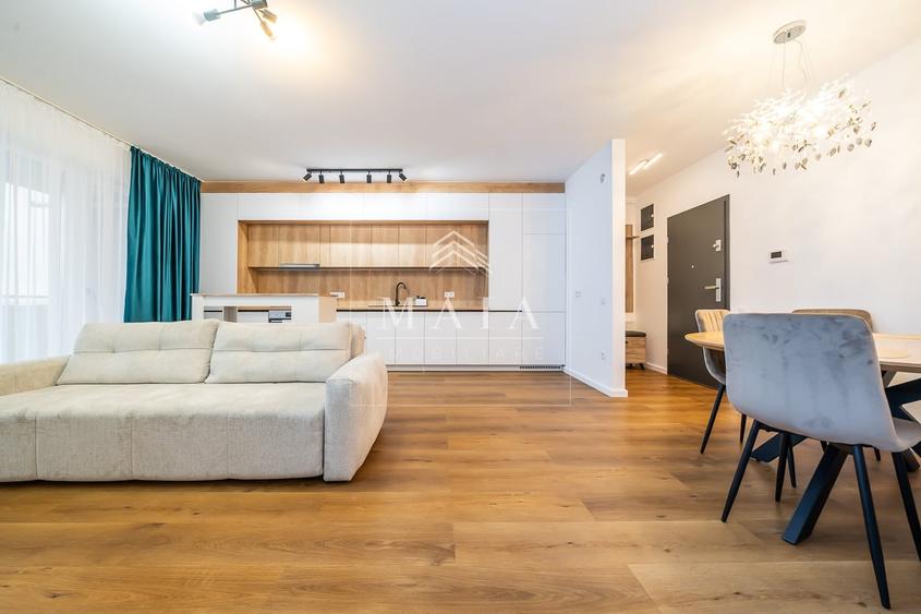 Apartament cu 3 camere decomandat, mobilat în Turnișor
