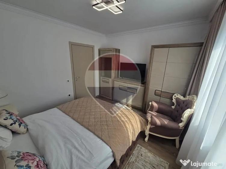 Apartament cu 3 camere decomandat în Spitalul Județean