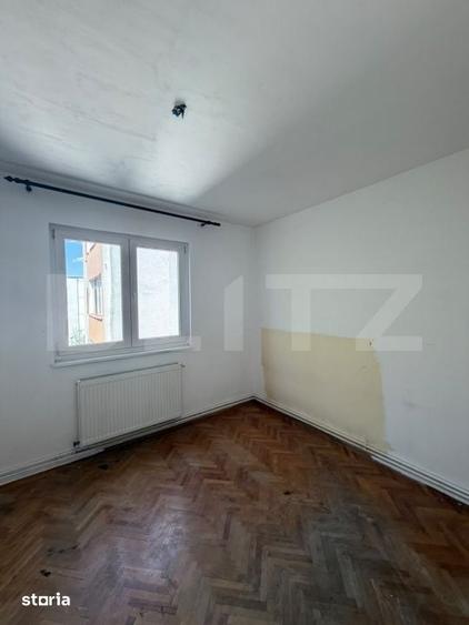 Apartament cu 3 camere în Dâmbu Pietros