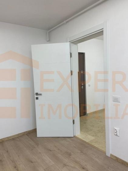 Apartament cu 2 camere decomandat în Casa de Cultură