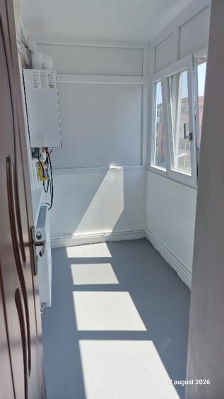 Apartament cu 2 camere decomandat în Rovine