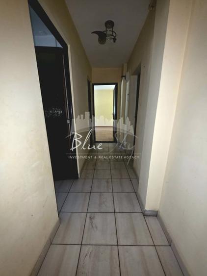 Apartament cu 3 camere semidecomandat în Ultracentral