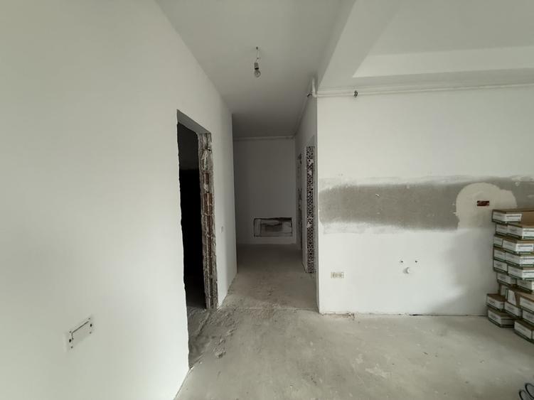 Apartament cu 2 camere decomandat în Theodor Pallady