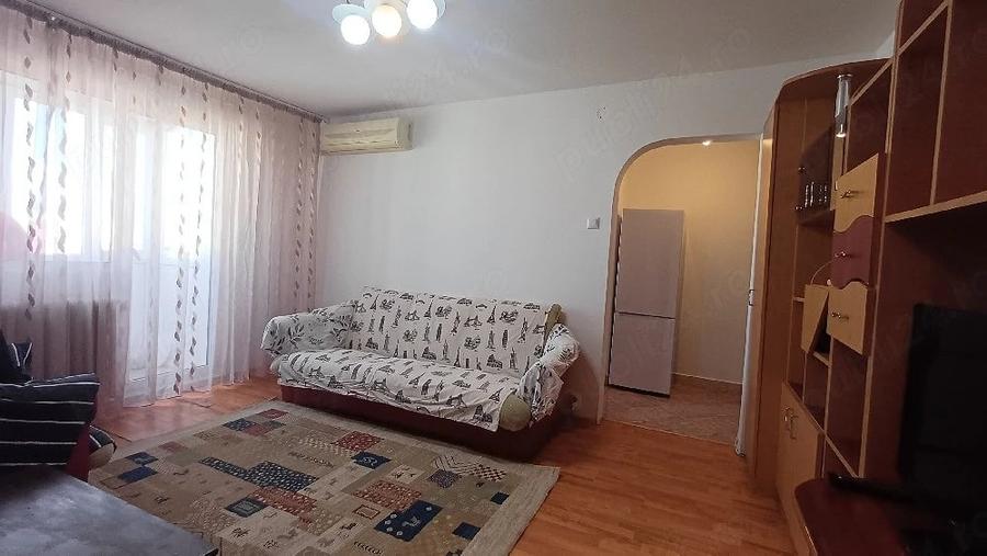 Apartament cu 2 camere semidecomandat în Giurgiului