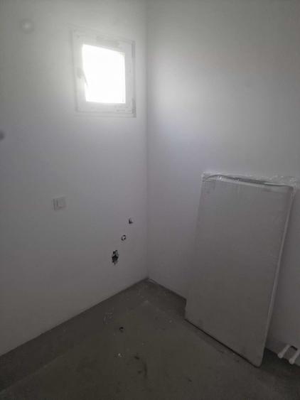 Casă cu 4 camere în Barieră