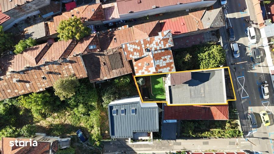 Casă cu 6 camere cu Teren 220 Mp în 13 Septembrie