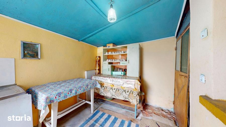 Casă cu 3 camere cu Teren 200 Mp în Central