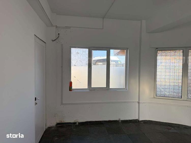 Spațiu comercial, de 58 mp, în Bărcănești