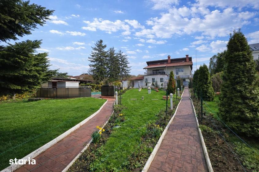 Casă cu 5 camere cu Teren 1500 Mp în Snagov