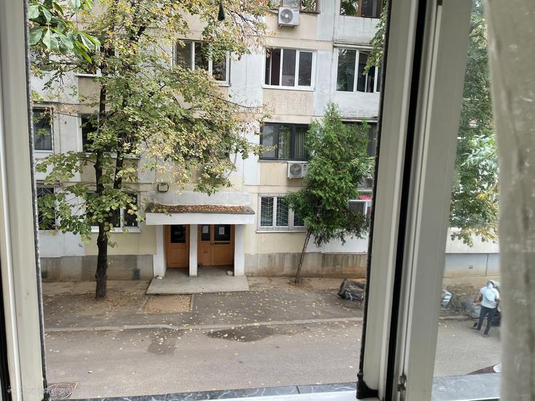 Apartament cu 2 camere decomandat în Politehnica