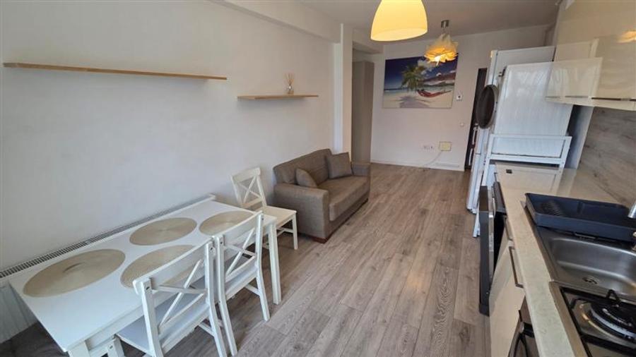 Apartament cu 2 camere semidecomandat în Florești