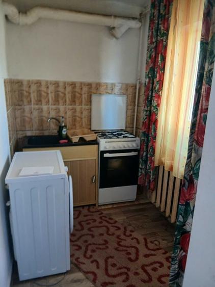Garsonieră decomandată în Central