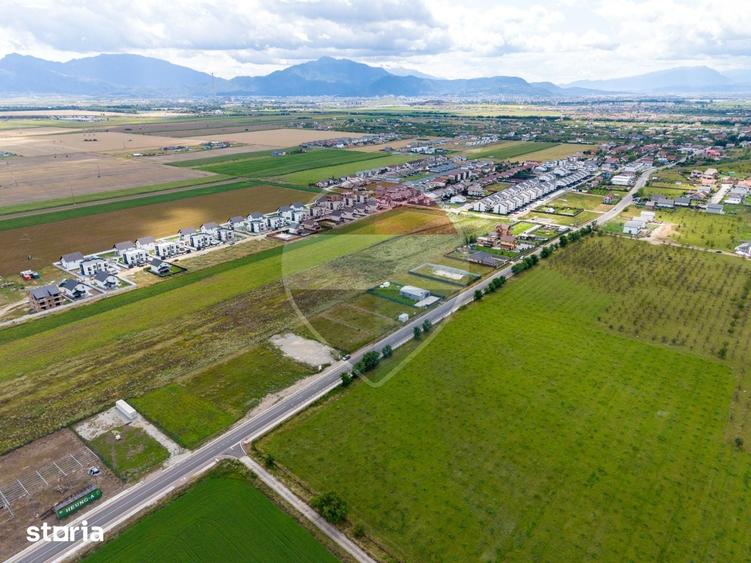 Teren de 968 mp, în Sânpetru