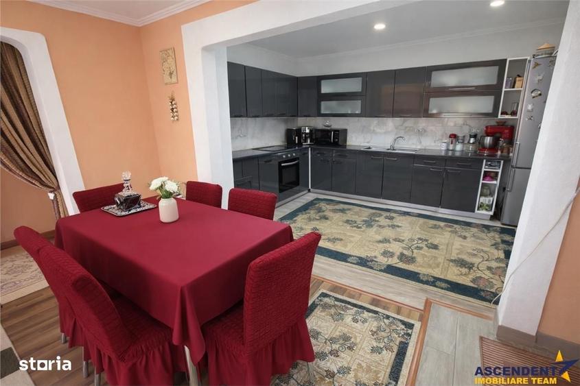 Casă cu 4 camere cu Teren 357 Mp în Criș