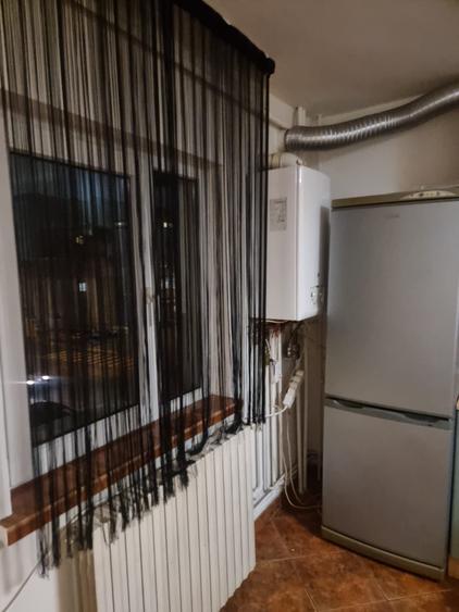 Apartament cu 2 camere decomandat în Craiovița Nouă