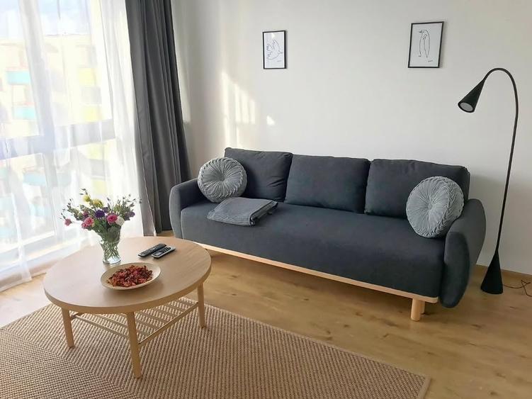 Apartament cu 2 camere decomandat în Parcul Carol