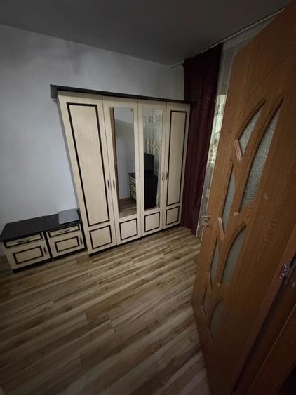 Apartament cu 2 camere semidecomandat în Satu Nou