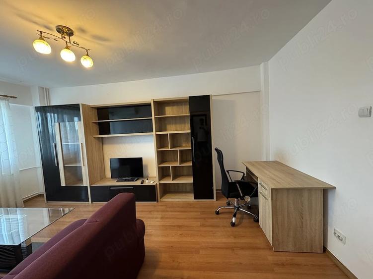 Apartament cu 2 camere semidecomandat în Basarabia