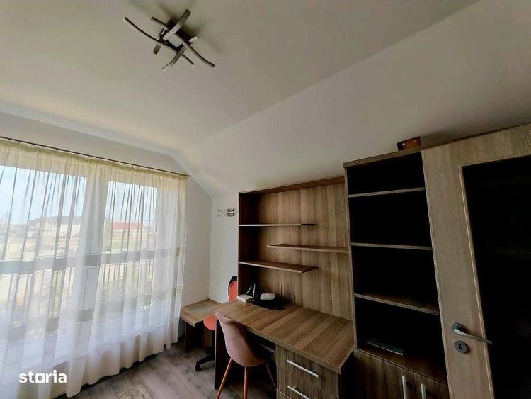 Casă cu 4 camere cu Teren 475 Mp în Central