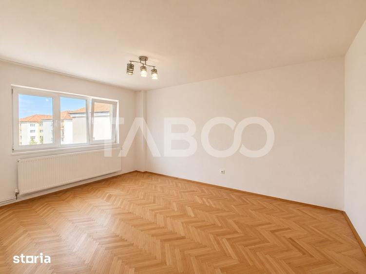 Apartament cu 2 camere decomandat în Ștrand