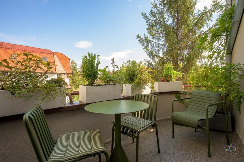 Apartament cu 4 camere semidecomandat, mobilat în Dorobanți