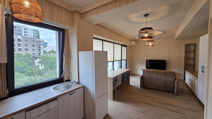 Apartament cu 2 camere în Decebal