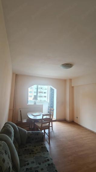 Apartament cu 2 camere decomandat în Răcădău