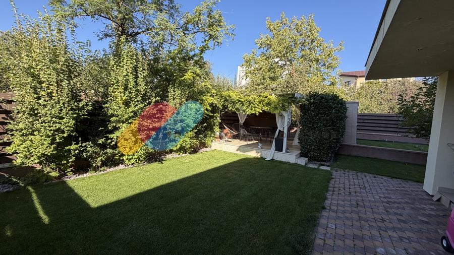 Duplex cu 4 camere cu Canalizare în Dâmbul Rotund