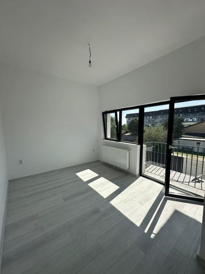 Duplex cu 5 camere cu Teren 200 Mp în Bragadiru