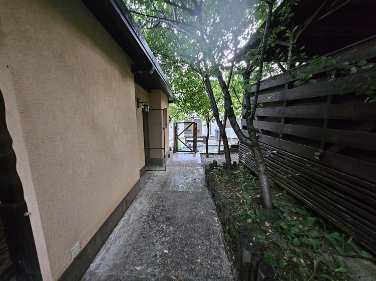 Vila 6 camere 500 mp teren - Aroneanu Iasi - 2