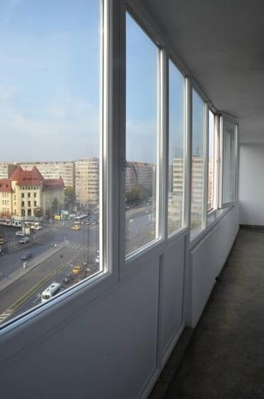 Apartament cu 3 camere semidecomandat, mobilat în Obor