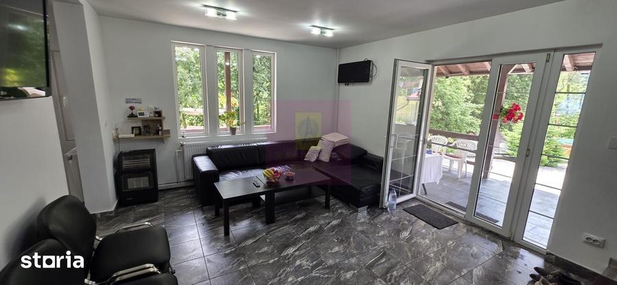 Casă cu 7 camere cu Teren 1267 Mp în Valea Doftanei