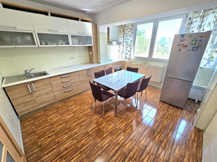 Apartament cu 2 camere semidecomandat, mobilat în Titan