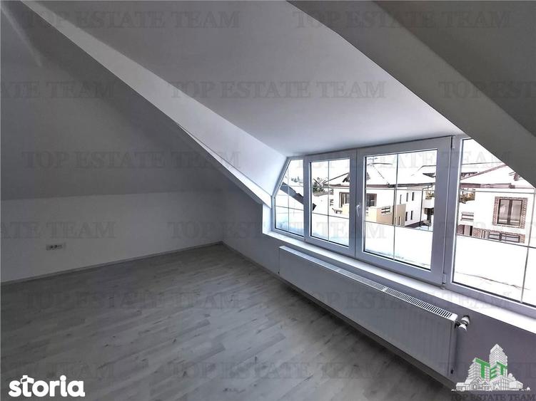Casă cu 7 camere decomandat cu Teren 720 Mp în Crevedia