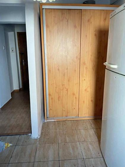 Apartament cu 3 camere decomandat în Casa de Cultură