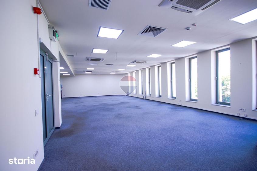 Spațiu comercial, de 118 mp, în Central