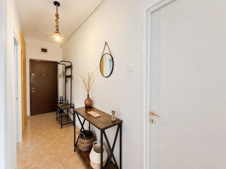 Central • 2 camere decomandat • balcon • luminos • disponibil imediat - 19