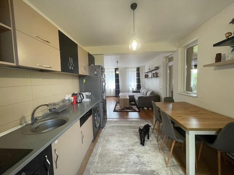 Casă cu 4 camere cu Teren 350 Mp în Sânpaul