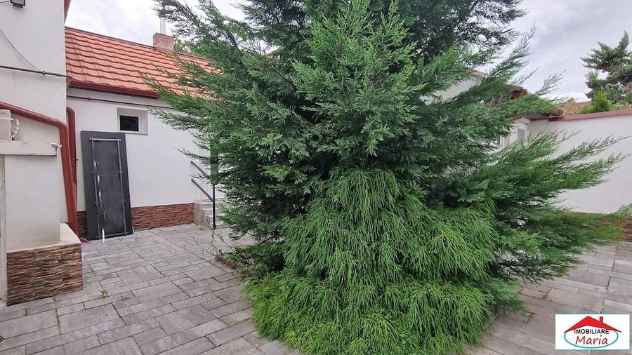 Casă cu 2 camere cu Teren 200 Mp în Central
